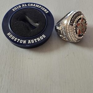 Astros 2019 AL Champions SGA Ring w/ Display Base | Rare Complete Set